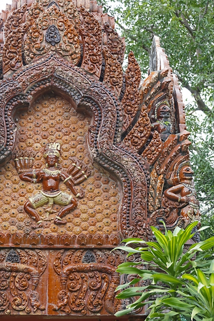 Wat Phu Khao Kaew-024